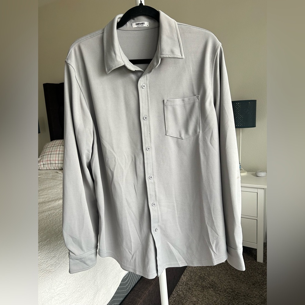 Men's Light Gray Button Down Shirt